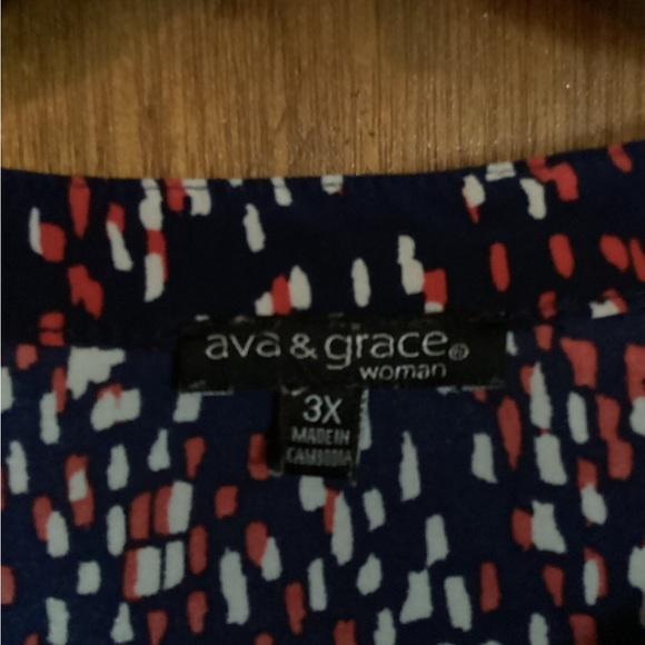 Ava and Grace 3X tunic - Picture 2 of 5